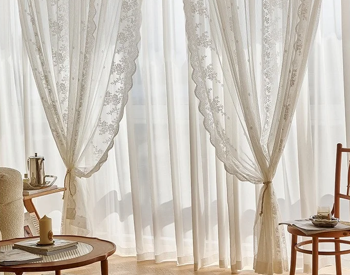 rideaux en coton blanc brodé voilage